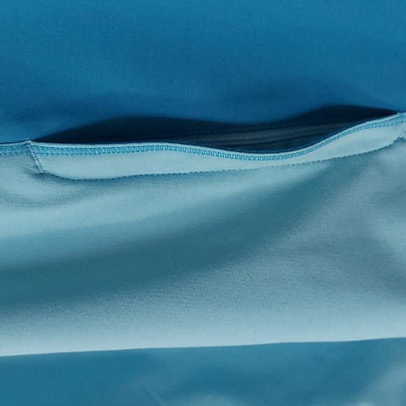 Columbia Titanium zippered jacket. Omni Wick Advanced Evaporation. Large - Picture 3 of 6